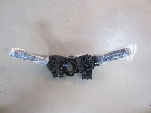Auto parts High quality 1 set MULTI-FUNCTION COMBINATION SWITCH ASSY II OEM 5476040 For BRILLIANCE V3