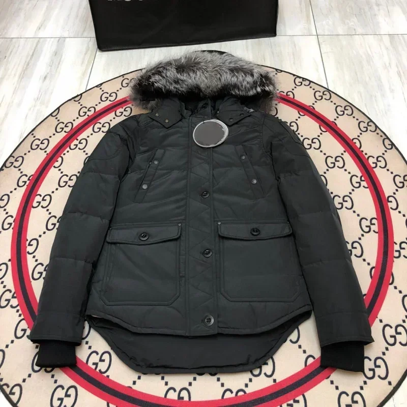 MO * SE KNUCKL * S Cor Sólida Windproof Colheita Puffer Jacket Inverno Grosso Curto Estilo 90% White Goose Down Jacket Womans Coats