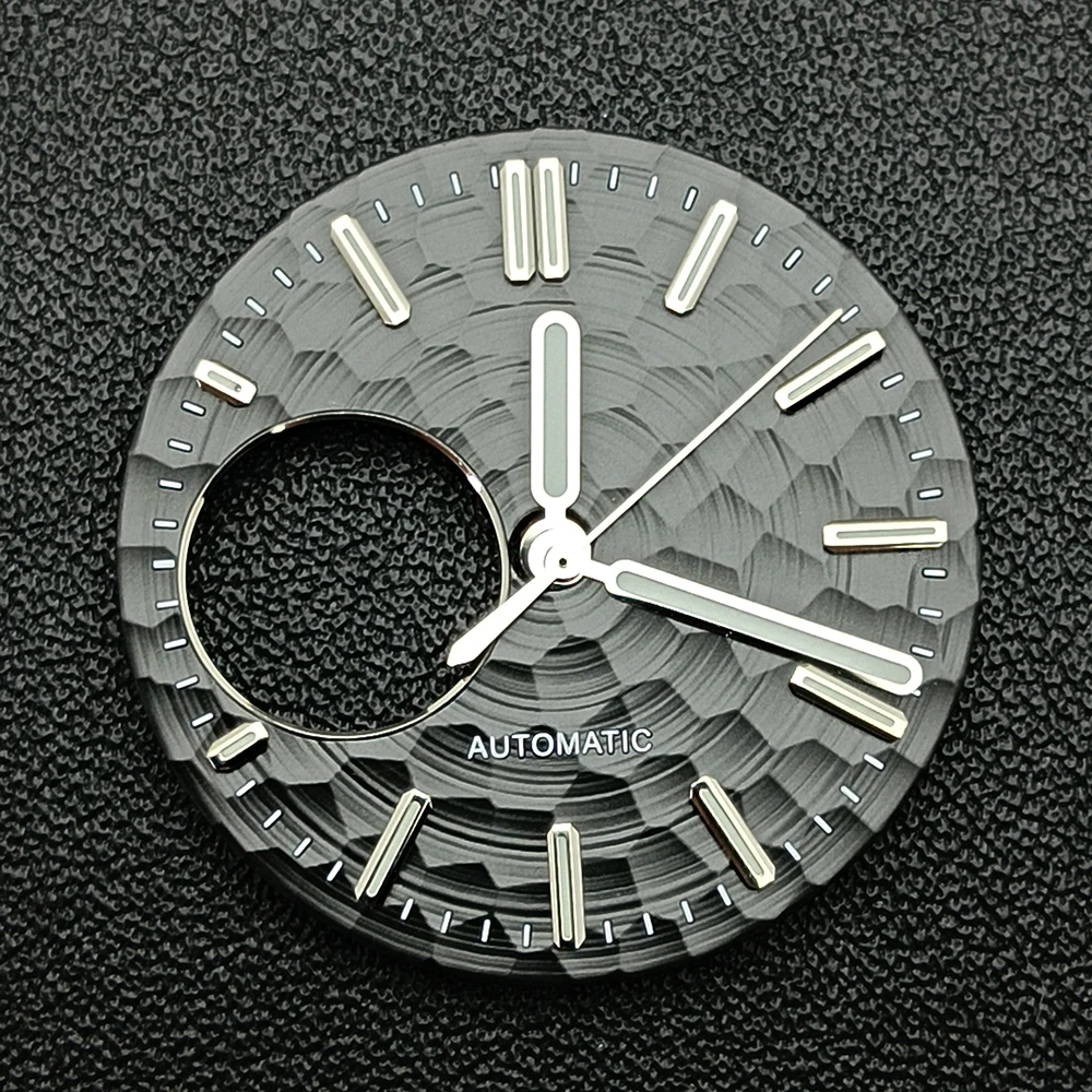 Orologio da uomo con quadrante cavo NH38 quadrante con logo personalizzato quadrante verde luminoso adatto per orologi con movimento NH38