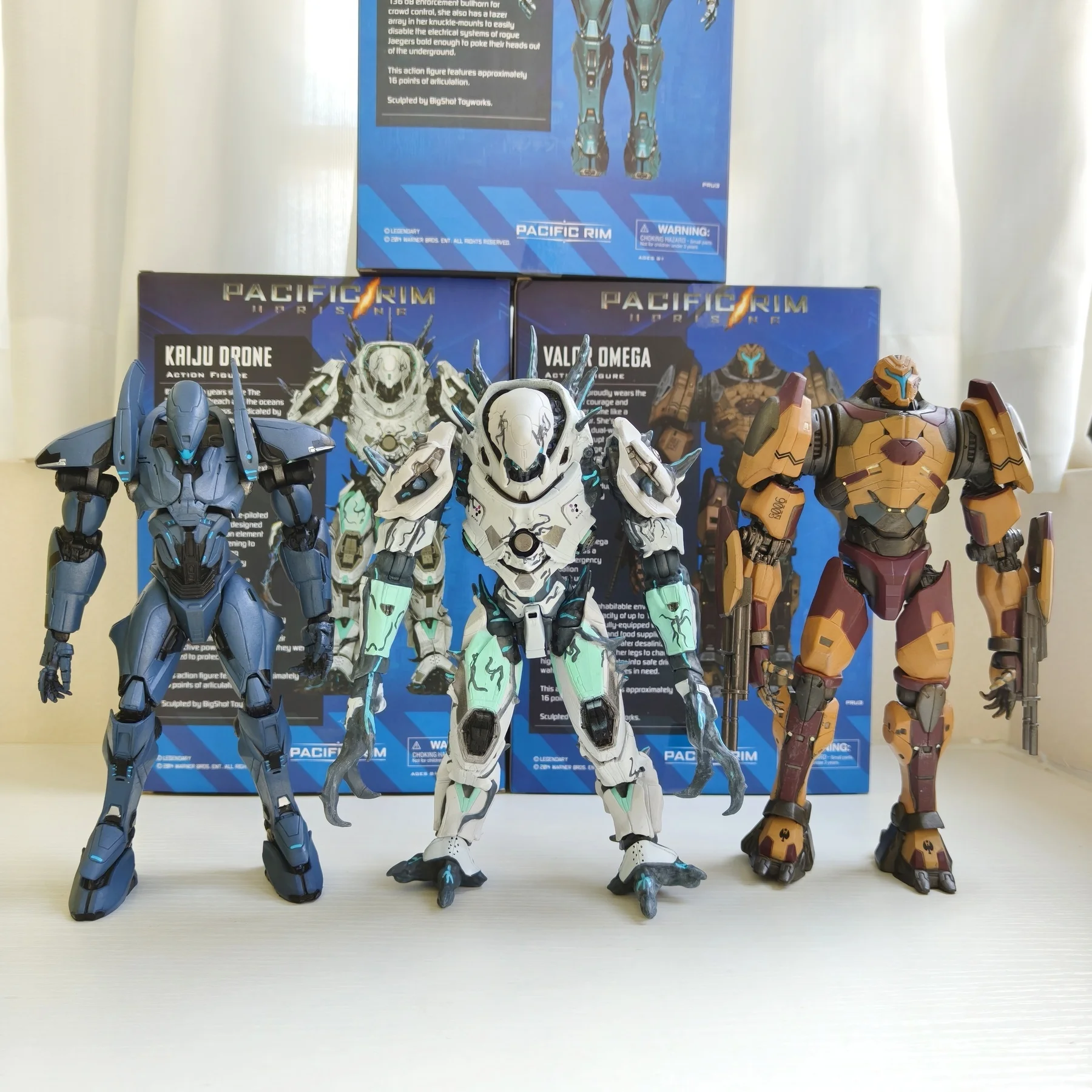 パシフィックリム　カイジュウ　インエフェクトドローン　アクションフィギュア パシフィック・リム：アップライジング カイジュウドローン レビュー