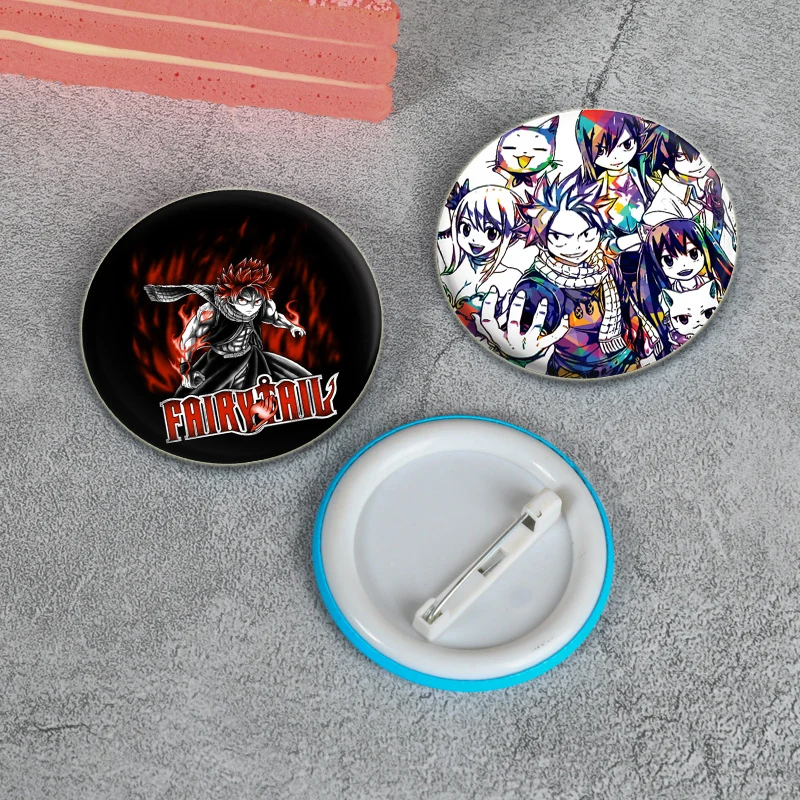 58mm Cute Anime FAIRY TAIL HD Print Badge Cartoon Figure Natsu Lucy Round Display Brooches Lapel Pins Jewelry Decoration Gifts