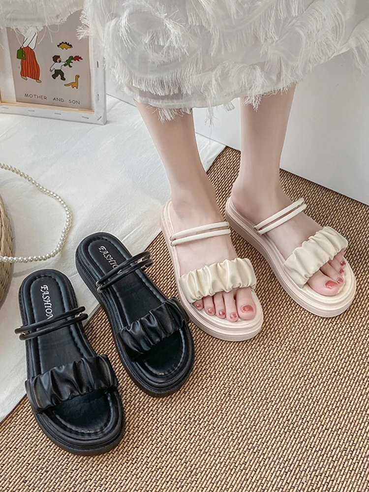 2024 Summer Beach Sandal Woman Luxury Med Clogs With Heel Female Shoe Two Weare All-Match Retro Medium Comfort New Outside Thick