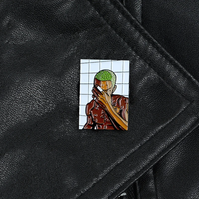 Blond Enamel Pin Custom Singer Brooches for Shirt Lapel Bag Cool Badge Music Song Jewelry Gift for Fans Friends