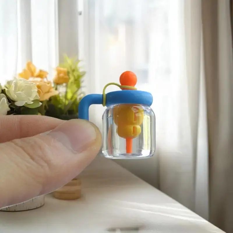 Einzelne Puppenhaus-Thermoskanne im Maßstab 1:6, Miniatur, süßes Kürbisbechermodell, neues Puppenzubehör für Mädchen