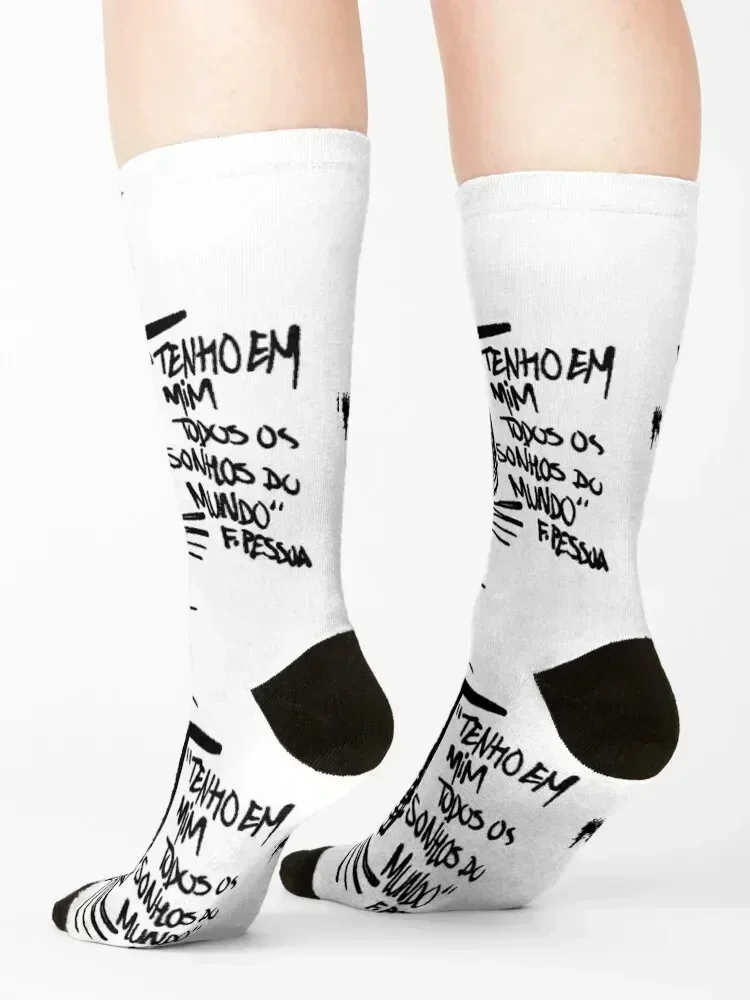جوارب Tenho em Mim Todo os sonhos do mundo جوارب رياضية مضحكة مصممة مضادة للانزلاق لكرة القدم للنساء والرجال #4
