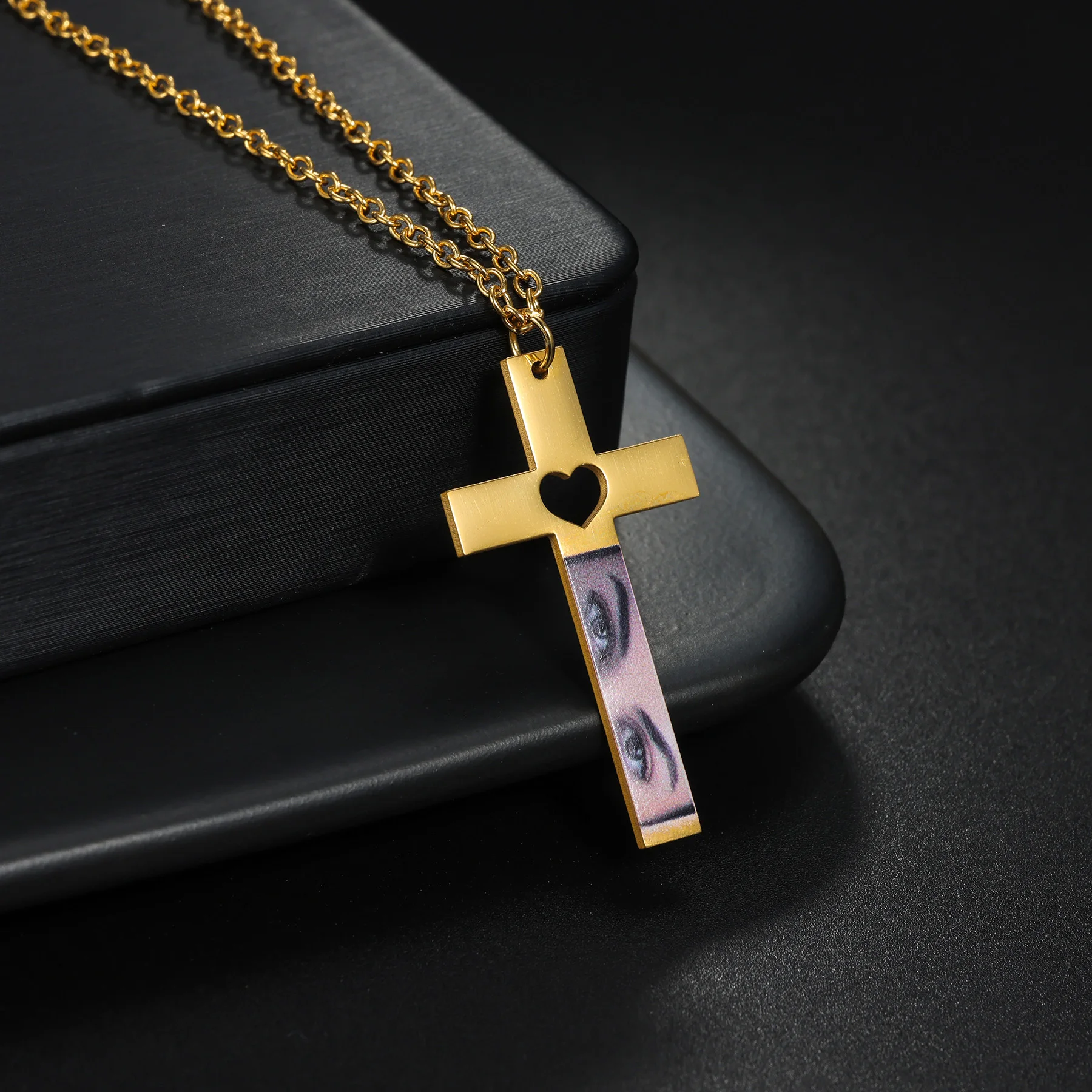 Customized Engrave Colorful Eye Photo Name Necklace for Men Women Stainless Steel Cross Pendant Necklace Christmas Jewelry Gift