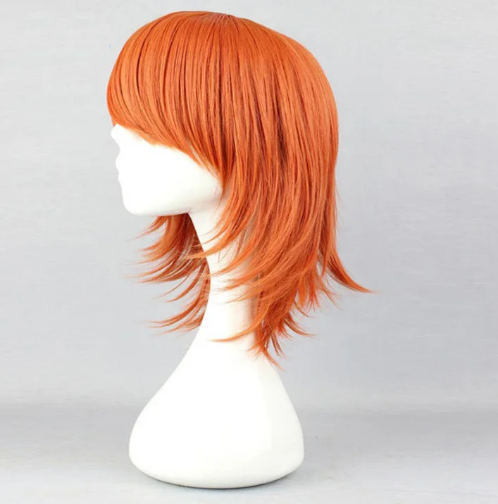 Peruki do cosplayów na żywo