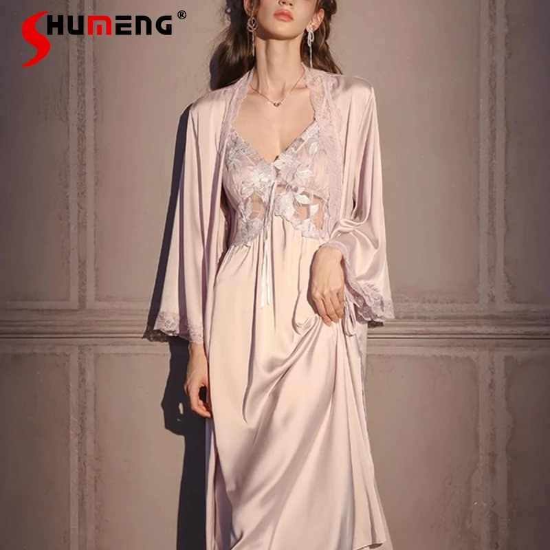 ชุดคลุมเจ้าสาวและเพื่อนเจ้าสาวพร้อมแผ่นรองหน้าอกสำหรับผู้หญิง ชุดนอนสไตล์ฝรั่งเศส ชุดนอนผ้าไหมเซ็กซี่หรูหราสองชิ้น