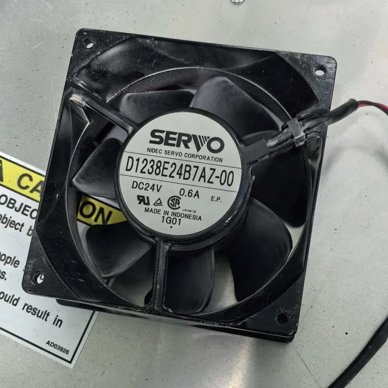 

D1238E24B7AZ-00 24V0.6A Original Fan