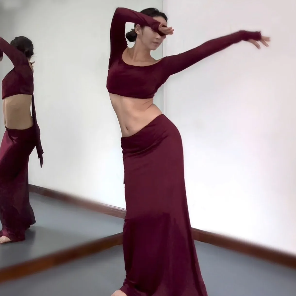 

2026 belly dance competition outfit women's sexy temperament performance clothes adult oriental dance practice costume set