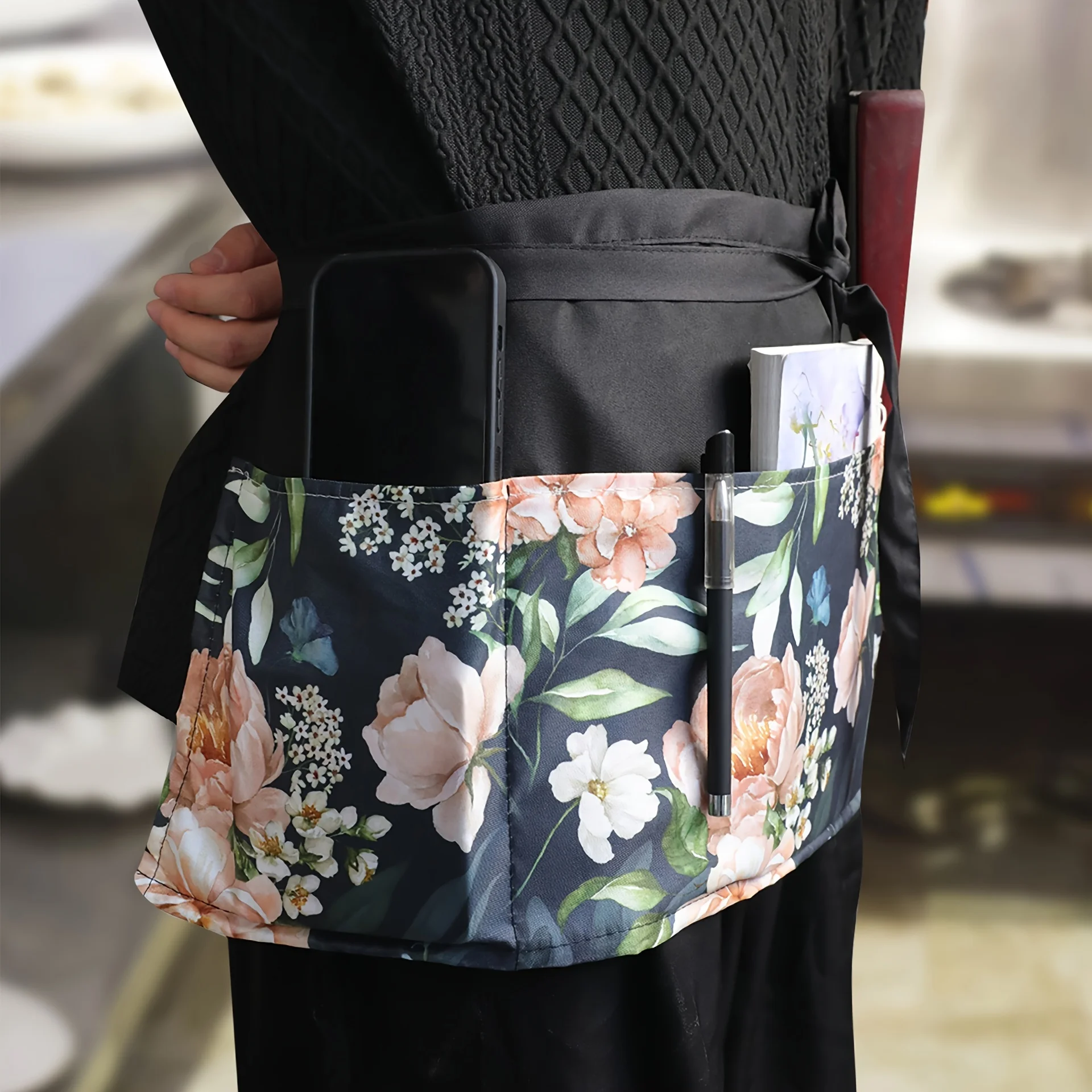 Half Waist Apron Polyester Waterproof And Stain Resistant With 3 Pockets Restaurant Cafe  Apron Waiter