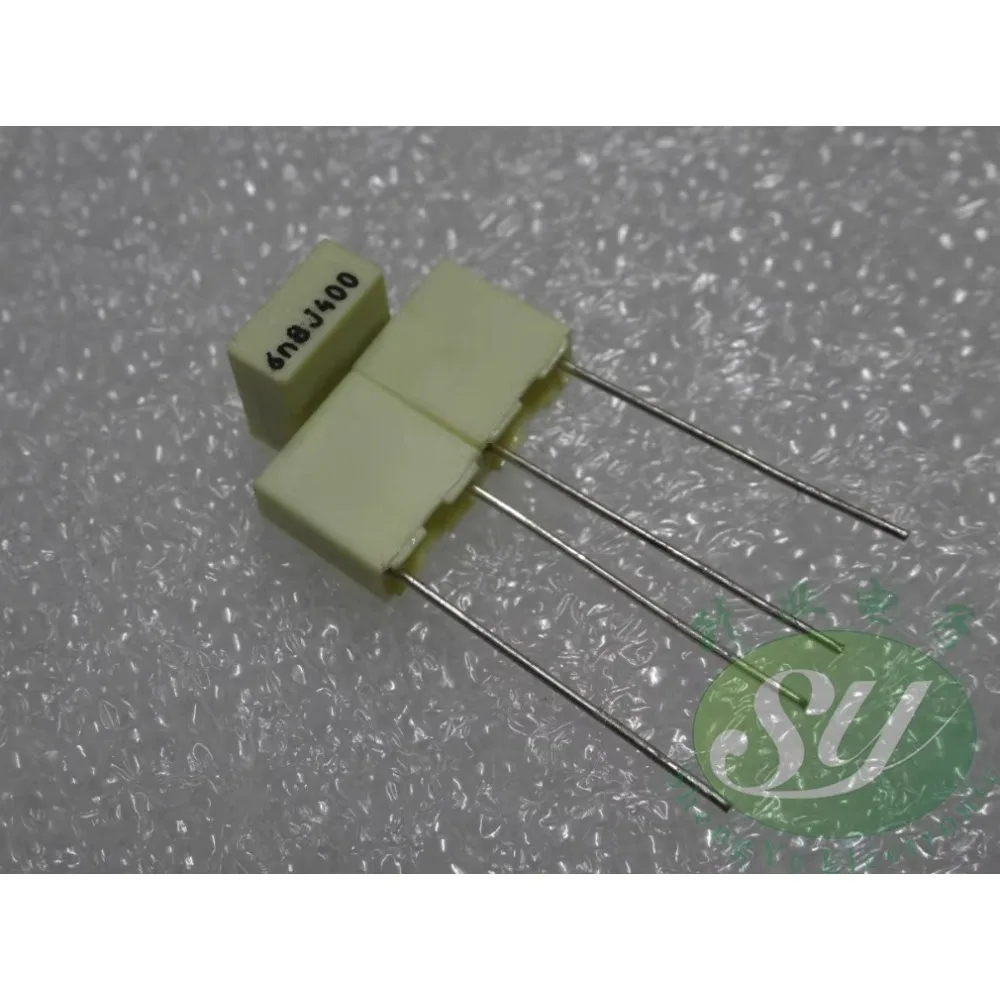 50 قطعة AV R82 0.0068 فائق التوهج/400V 6.8nf 6800pf 6n8 682 العلامة التجارية الجديدة 5 مللي متر فيلم مكثف #2