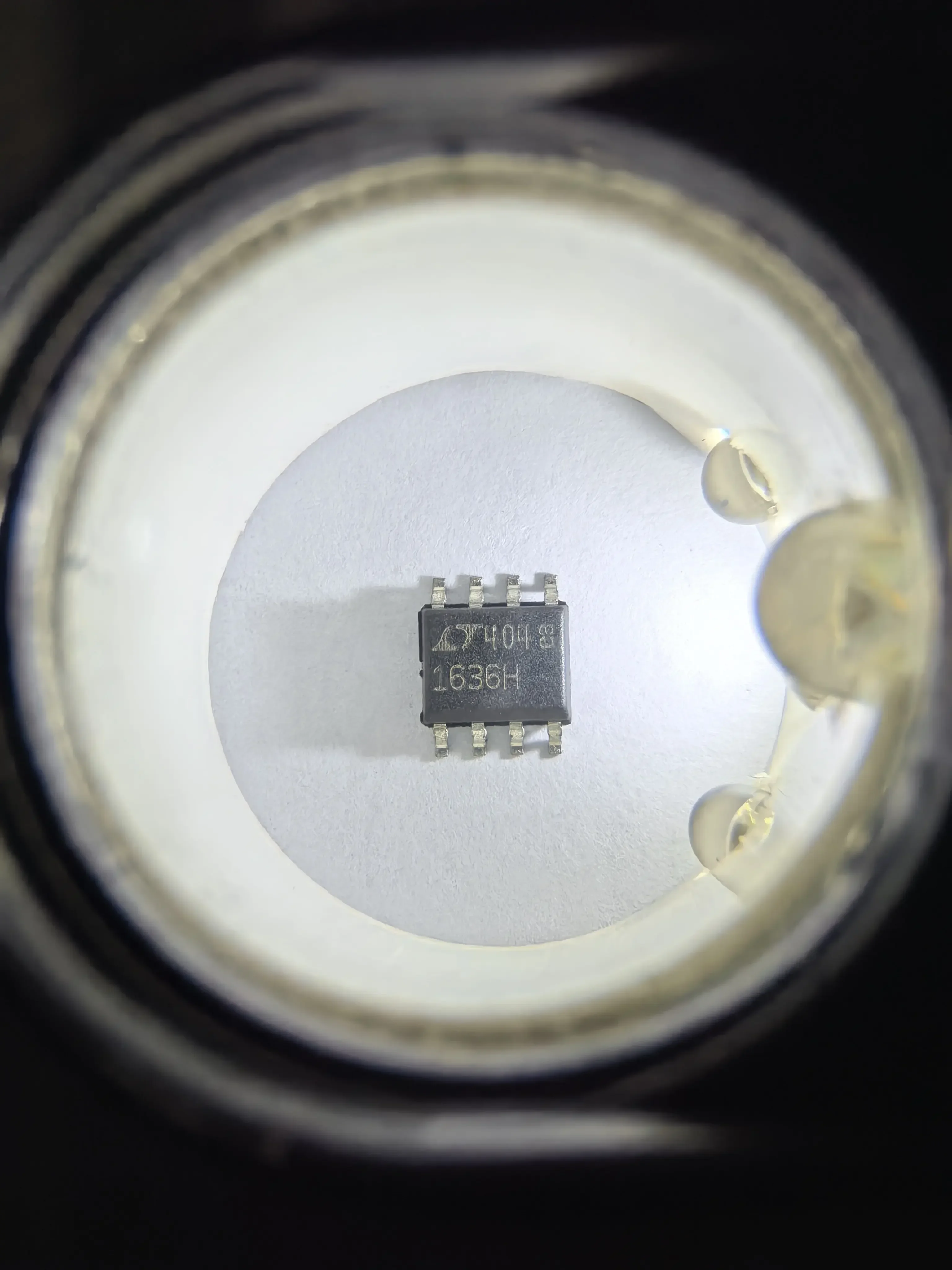 LT1636CS8 LT1636IS8 LT1636 - Over-The-Top Micropower Rail-to-Rail Input and Output Op Amp