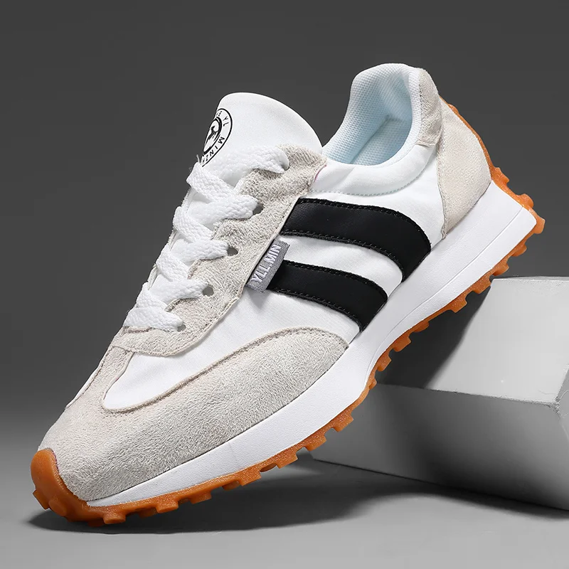 2026 New Casual Shoes Spring Autumn Breathable Comfortable Vintage Sneakers Fashion Lace Up Outdoor Non Slip Running Shoes view 3