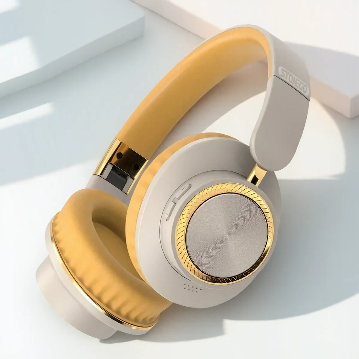 

Беспроводные складные наушники Bluetooth, гарнитура с сабвуфером для игровых видов спорта, удобный и портативный дизайн