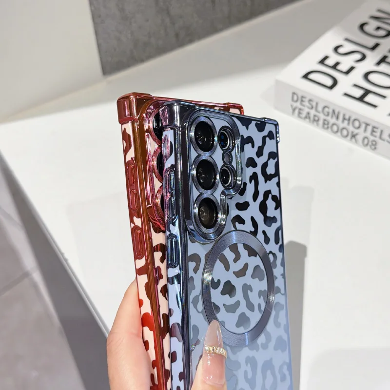 New leopard print magnetic Magstfe phone case with wrist strap suitable for Samsung Galaxy S26 S24 S23 S25 Ultra Plus phone case view 4
