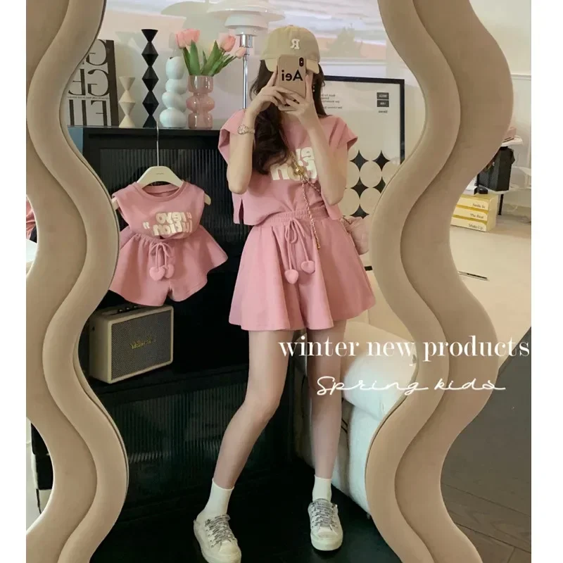 Korean Children Two-Piece Outfits Baby Girls And Mom Same Clothes Set Fashion Mother Daughter Tracksuit Women Clothing 2024