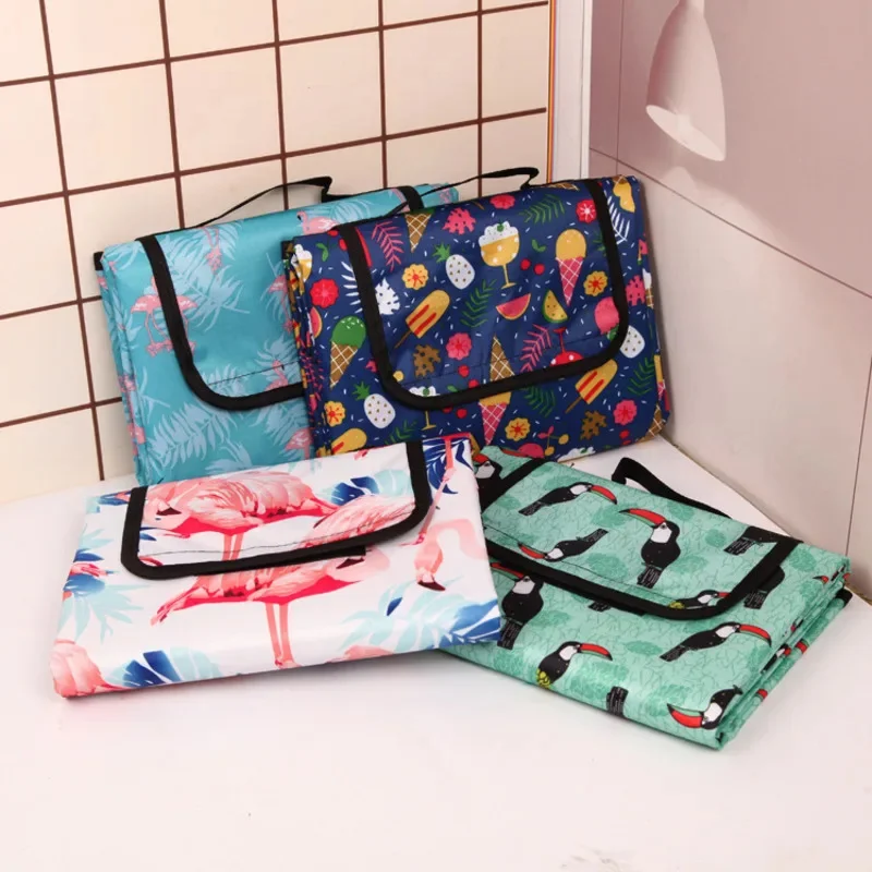 Новый портативный коврик для кемпинга, ткань Оксфорд, двусторонний водонепроницаемый складной коврик для пикника, 12 цветов, модное пляжное одеяло, коврик для игр на лужайке Новый портативный коврик для кемпинга, ткань Оксфорд, двусторонний водонепроницаемый складной коврик для пикника, 12 цветов, модное пляжное одеяло, коврик для игр на лужайке