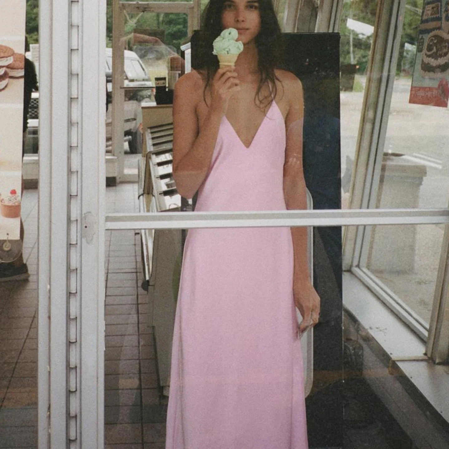 Summer New Women's Vaion Sle V-ne Svel Silk Satin Feel Midi ter Dr High Waist A-line Long Skirt