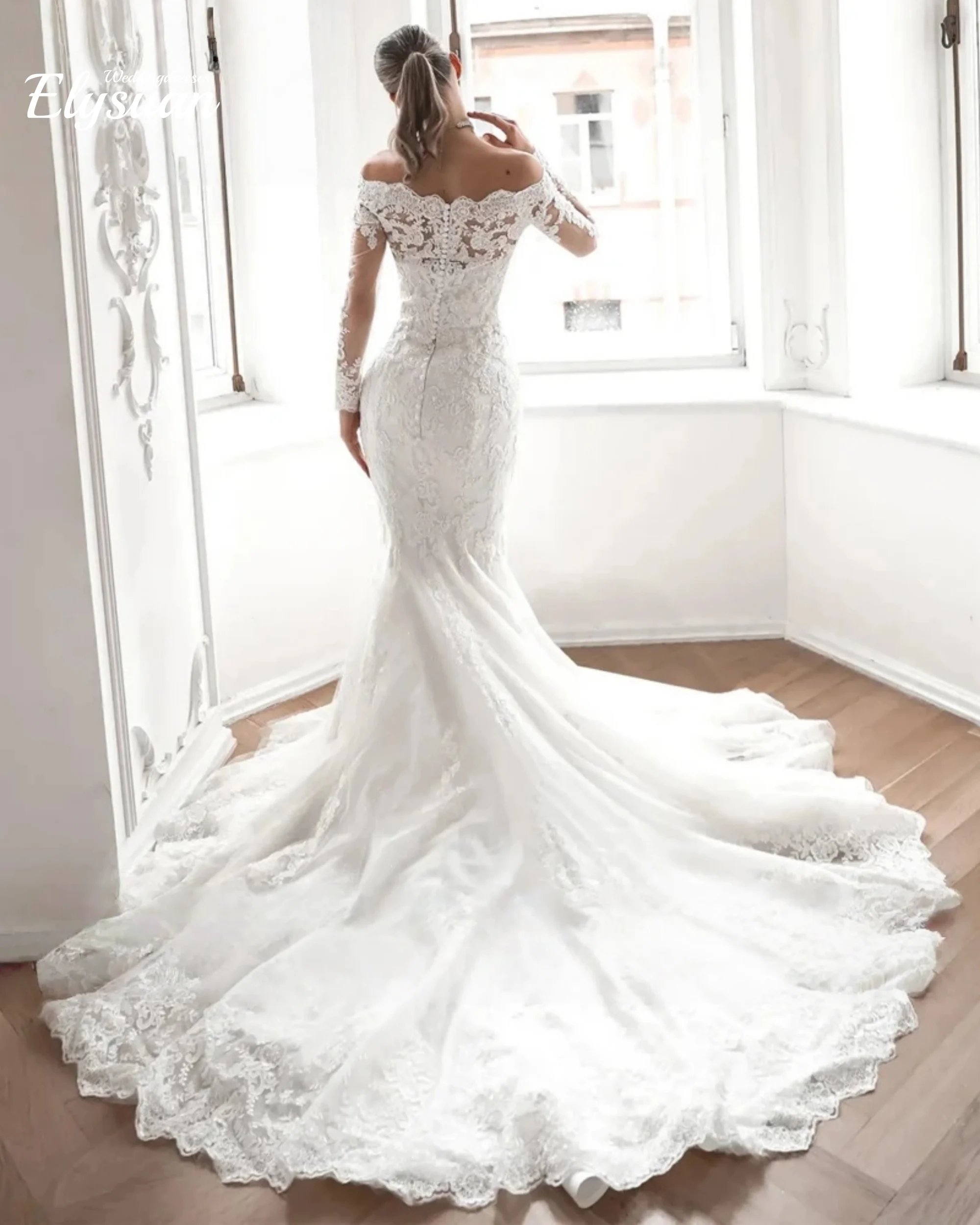 Customized Customized Boat Neck Mermaid Lace Wedding Dresses Beaded Appliques Long Sleeves Bridal Gowns with Detachable Train