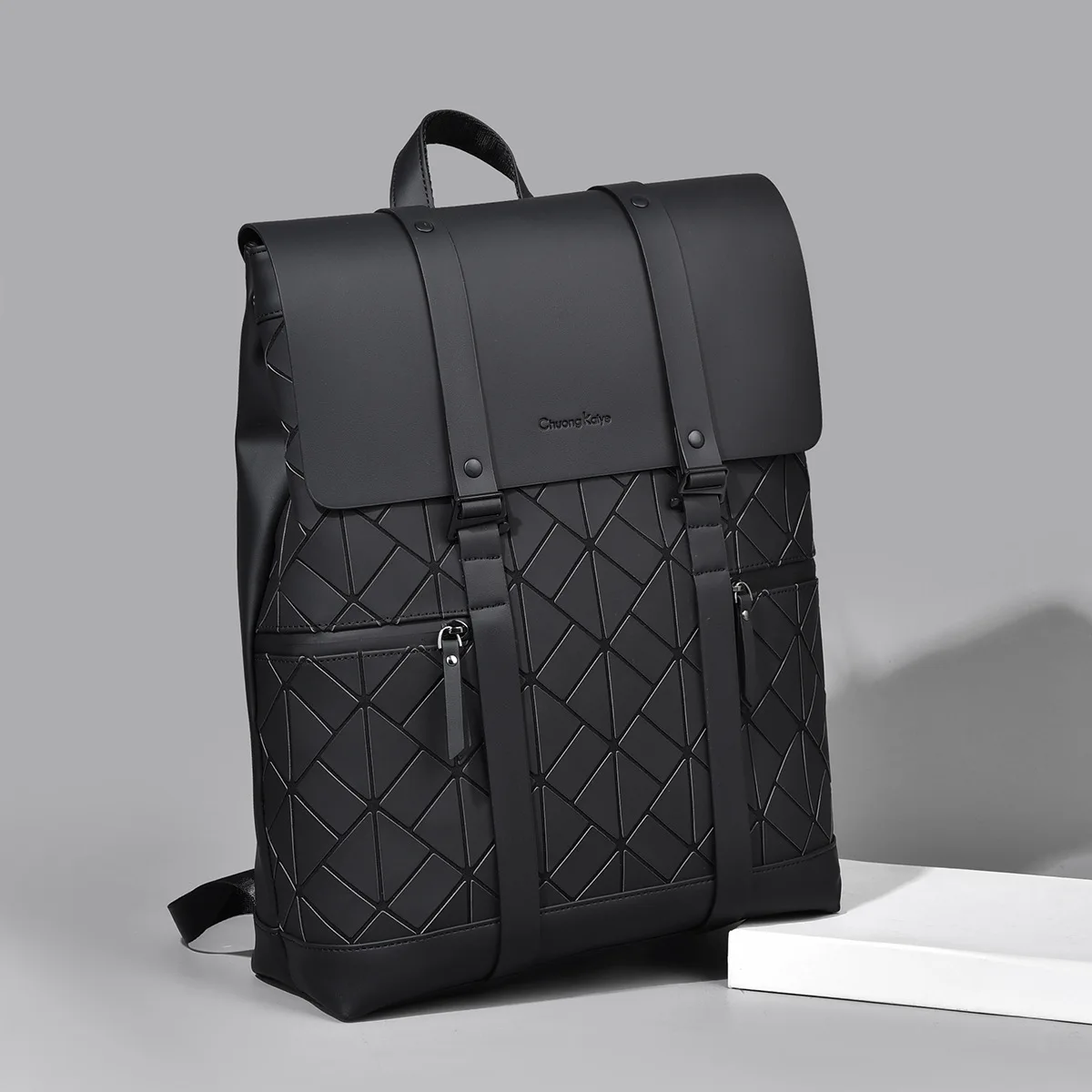 Diamond-Patterned Laptop Backpack for Men,Commuter Bag for Work & College,Travel Daypack for Students,Carry-On Luggage