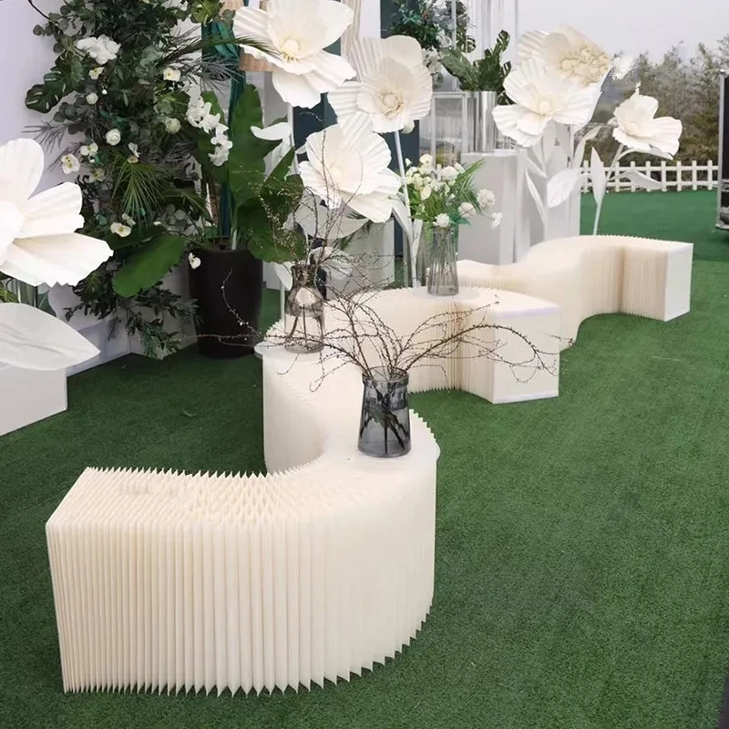 Decoración de boda, tamaño personalizado, soporte de exhibición plegable versátil de papel, mesa de exhibición de postre de flores, plataforma, guía curva, soporte para fiesta