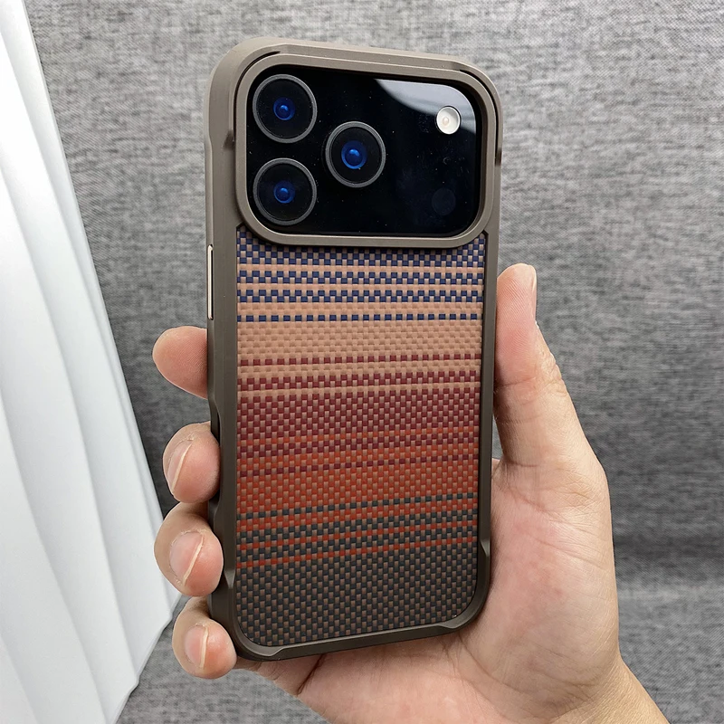 Magnetische Carbonfaser-Textur für MagSafe Bumper-Hülle für iPhone 17 18 Pro Max 16 16Pro 15 Pro Mattierte Kabellose Ladehülle – Detail 15