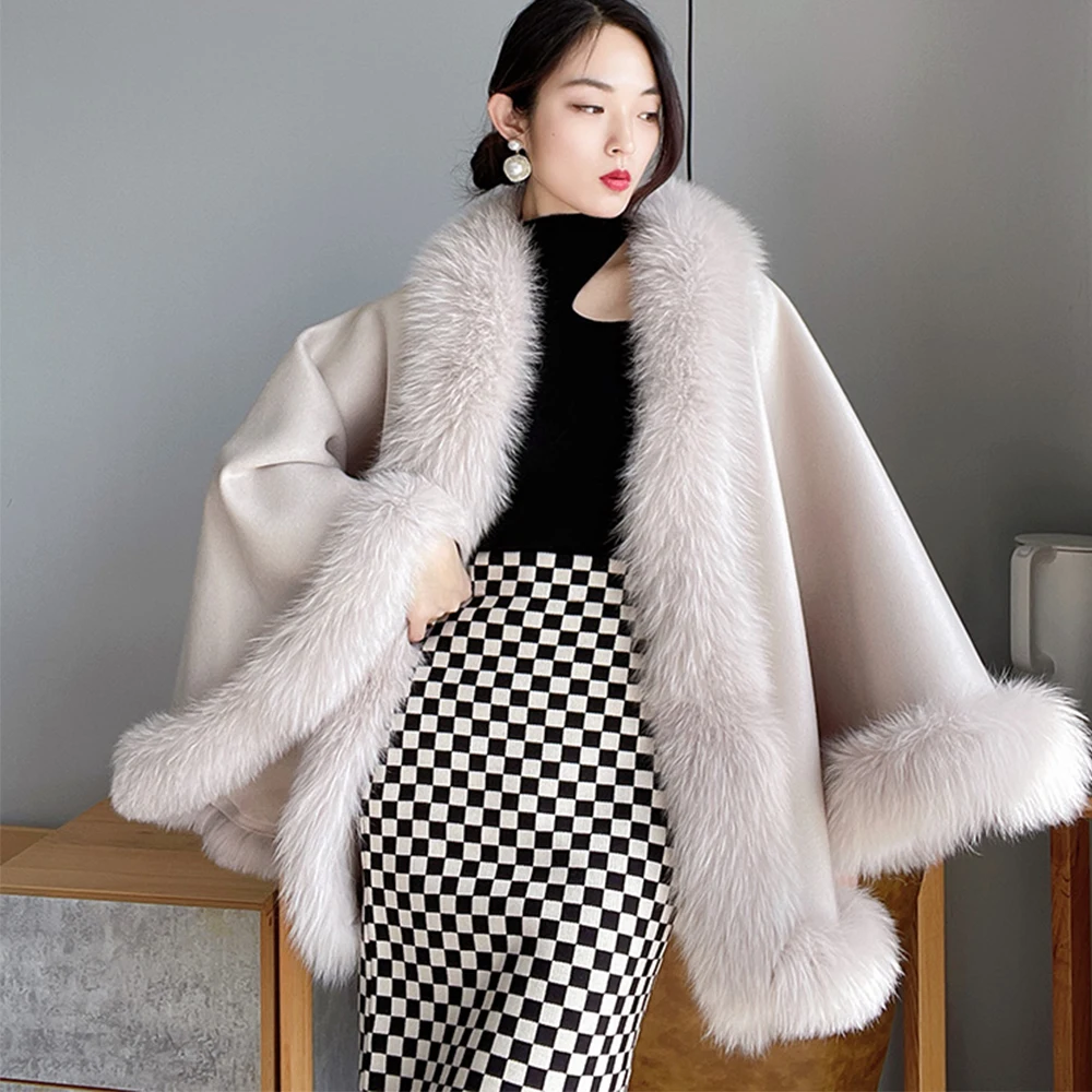 2022 Women Winter Real Cashmere Wool Poncho With 100% Real Fox Fur Trimming Bigger Fox Fur Collar