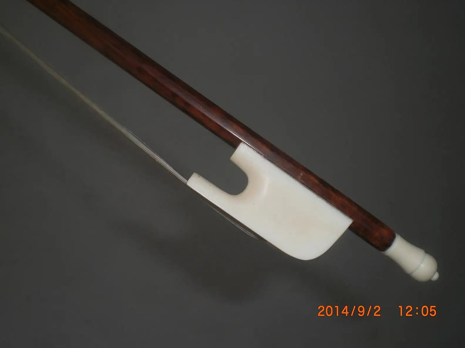 1 PC Quality Snake Wood Baroque Cello Bow with White Bow Hair 4/4