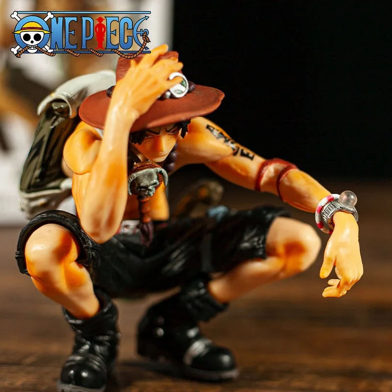Mochila de agachamento de uma peça dos desenhos animados ace arte rei modelo criativo figura personalizada escritório desktop ornamentos de alta precisão