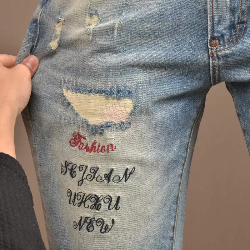 الصيف مصمم أزياء الرجال الجينز الرجعية الأزرق تمتد ممزق الدينيم السراويل الرجال Y2K الهيب هوب التطريز خمر السراويل Hombre