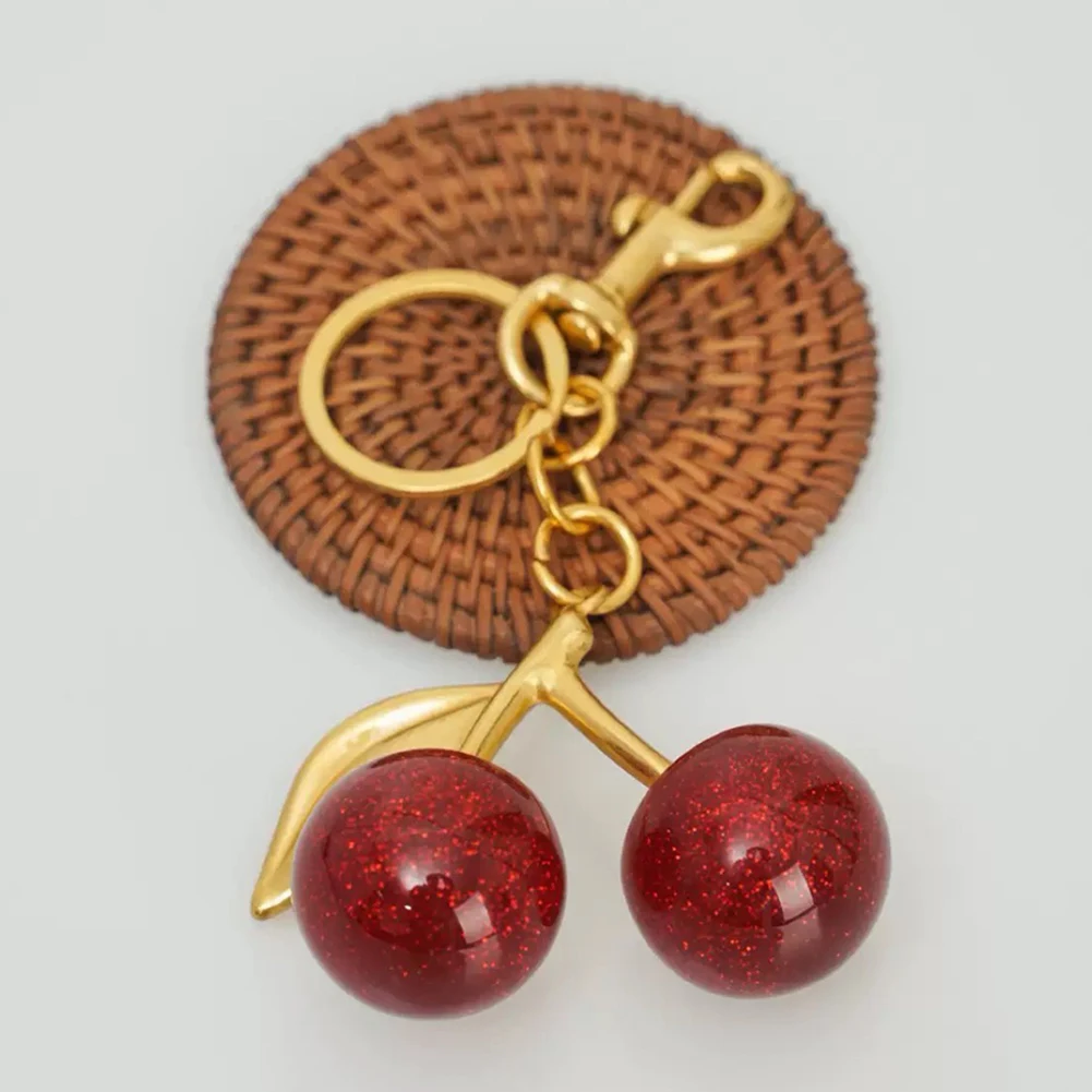 لطيف العصرية الأحمر الكرز قلادة المفاتيح للنساء حقيبة زينة مجوهرات مفتاح السيارة اكسسوارات سحر كيرينغ