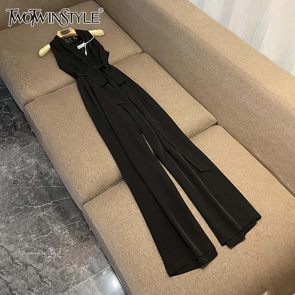

TWOTWINSTYLE элегантные утягивающие однотонные комбинезоны для женщин с v-образным вырезом без рукавов и высокой талией темпераментный комбинезон женский новый KJU544349