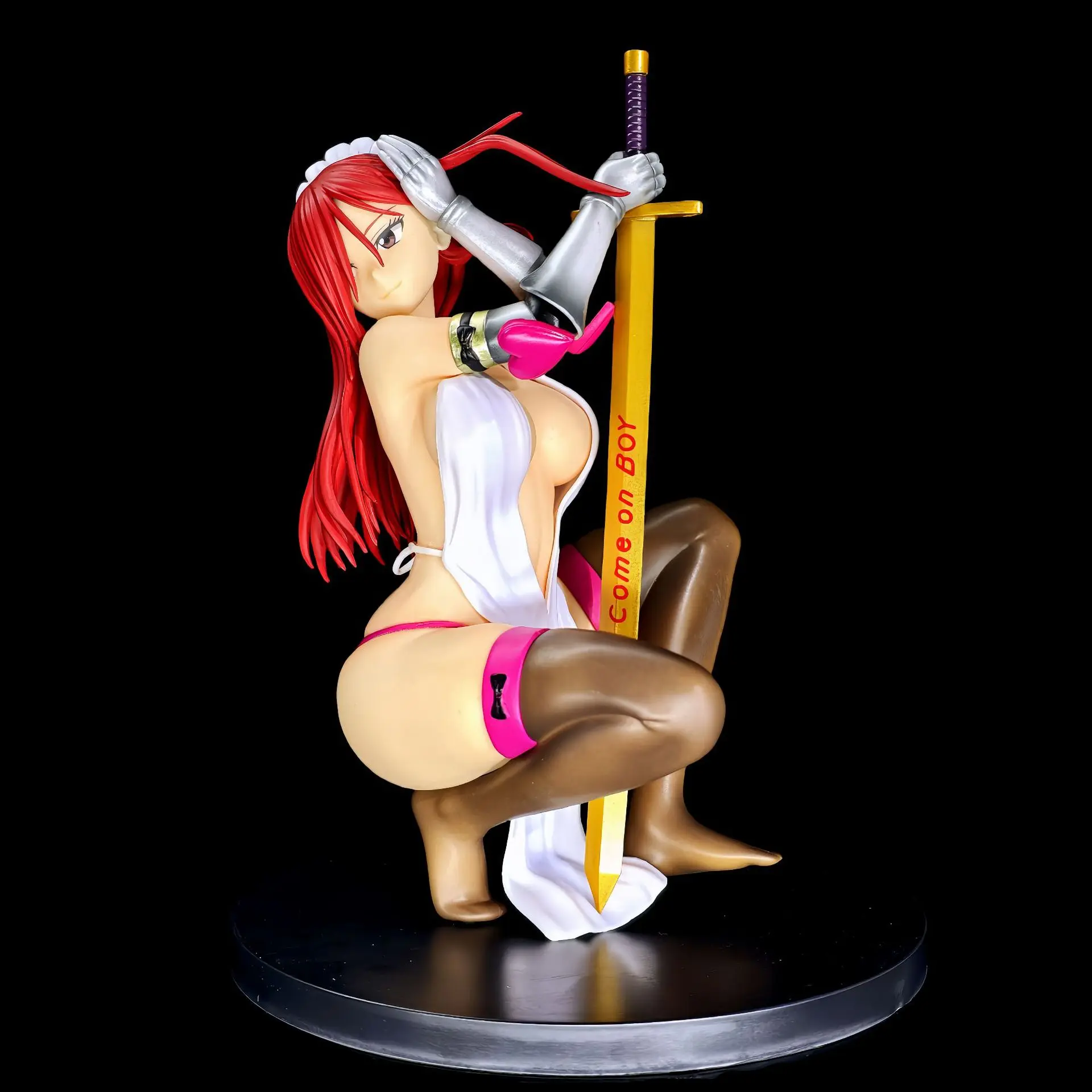19CM FAIRY TAIL Erza Scarlet  Armor of Temptation Squatting Anime Handmade Action Figures Desktop Case Decoration Ornament Gift