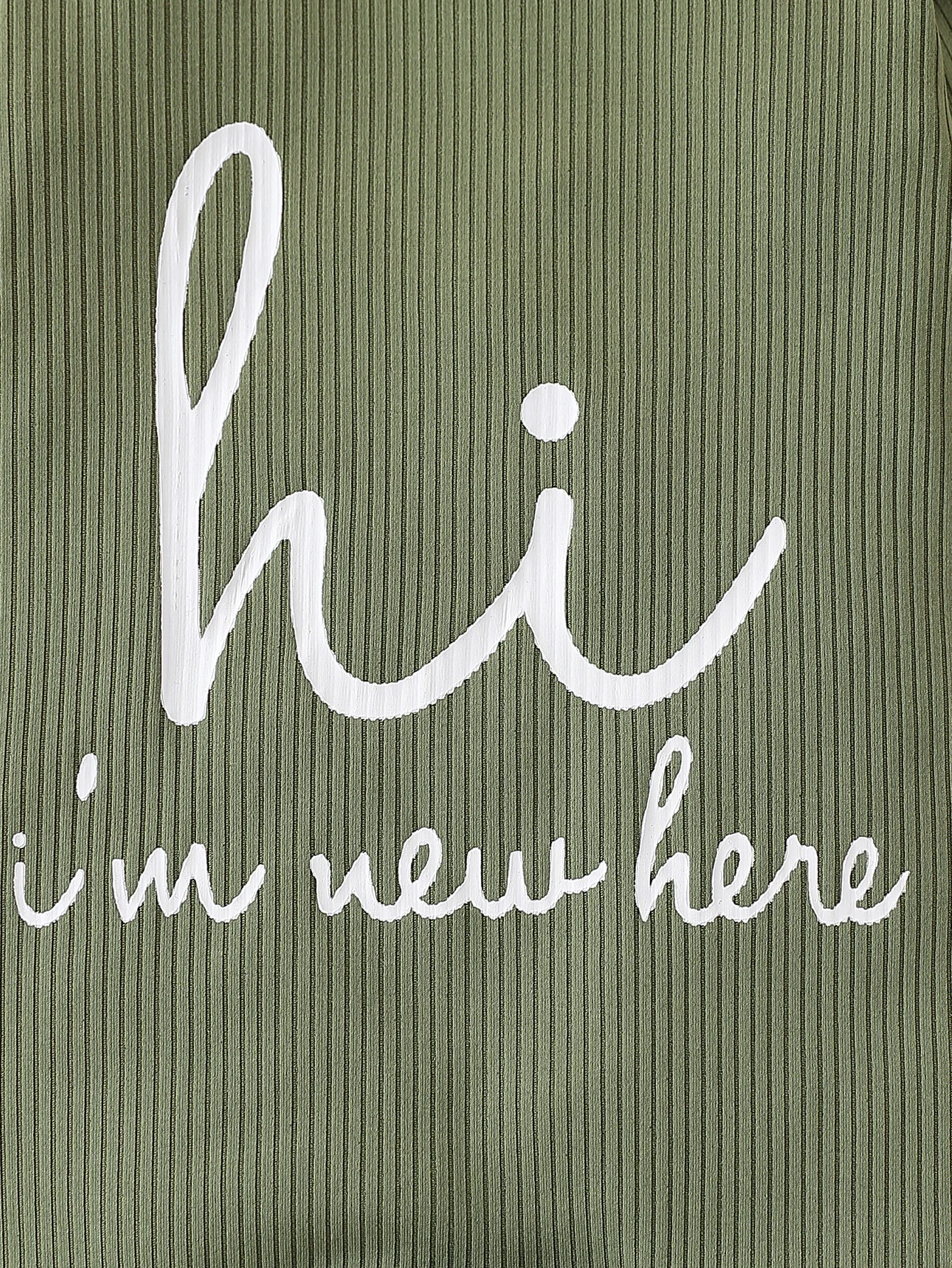 Modischer, süßer Overall mit Alphabet-Motiv, einfarbig, mit Rundhalsausschnitt und langen Ärmeln für Babys, Jungen, inklusive Mütze und Socken. – Detail 8