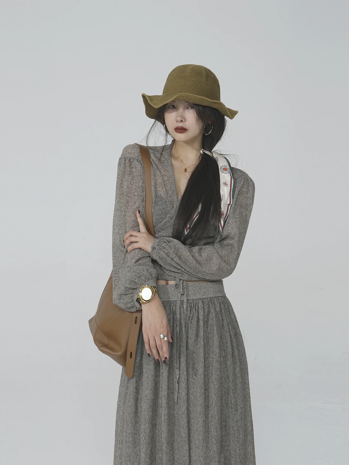 

Akimbo Spring Outing Forest System Linen Color Belted Top And Pleated Retro Skirt Set Women's Fashion Ensemble