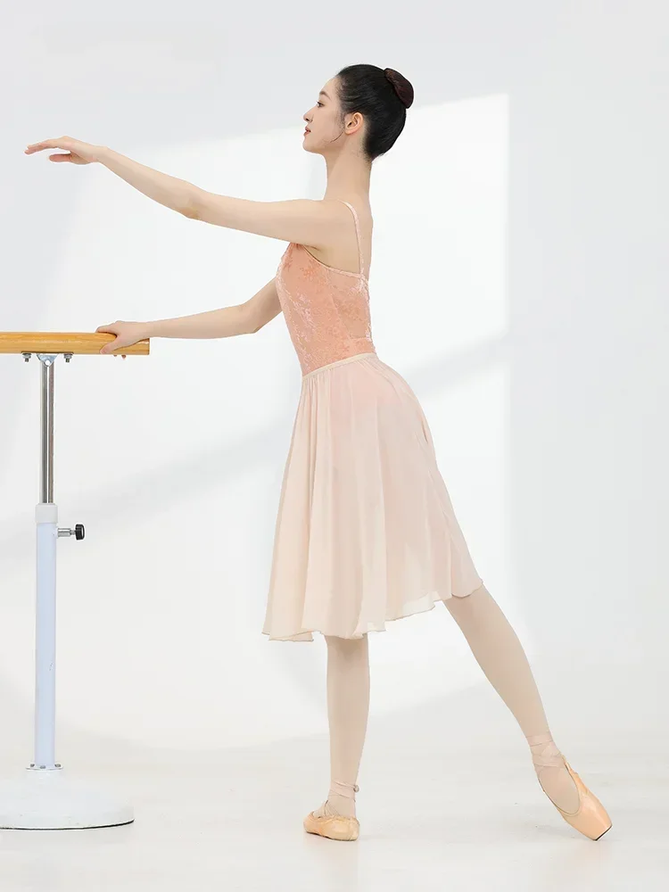 Vêtements de ballet en velours rose pour femmes adultes, justaucorps de danse ballerine, justaucorps de gymnastique, combinaison de ballet éducative, robe de base