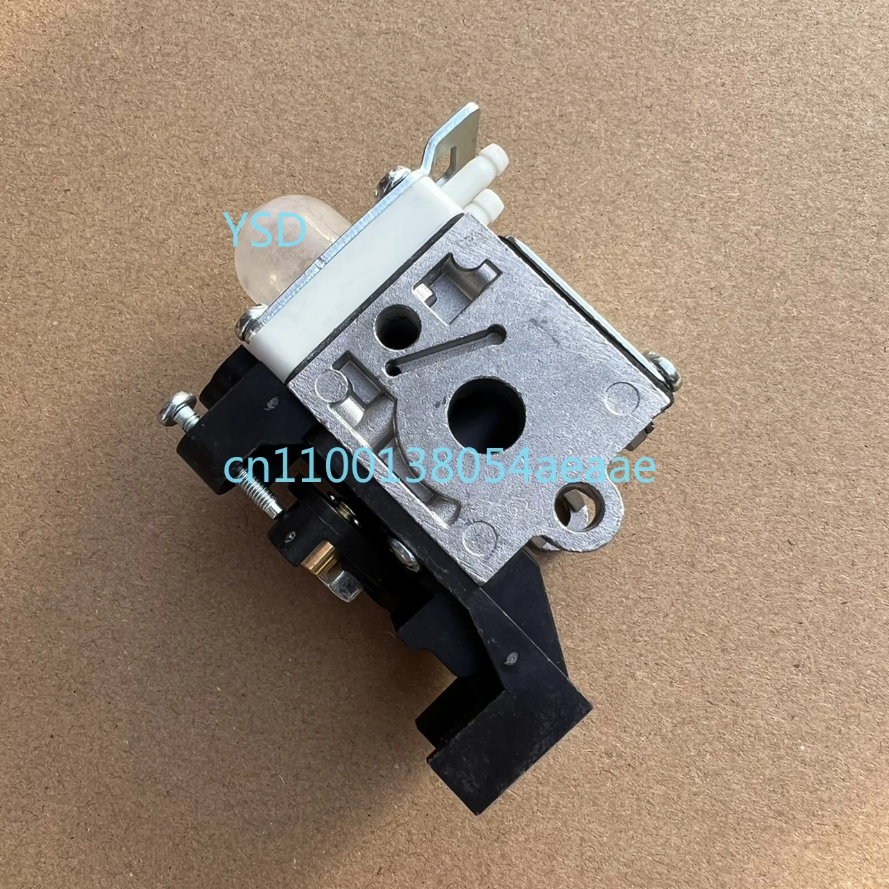 

Carburetor adapted to HCR-165ES Double Blade Hedge Trimmer and DH165ST Trimmer.