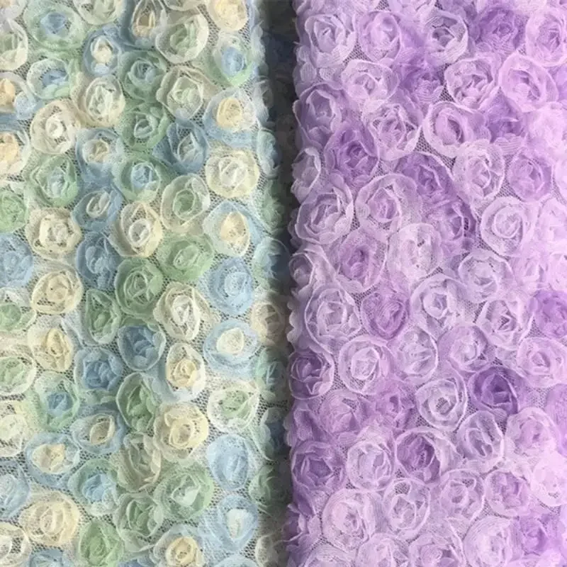 فستان سهرة كلاسيكي مطبوع عليه وردة ثلاثية الأبعاد مع لوحة قماش مطرزة ونسيج شبكي على شكل زهرة