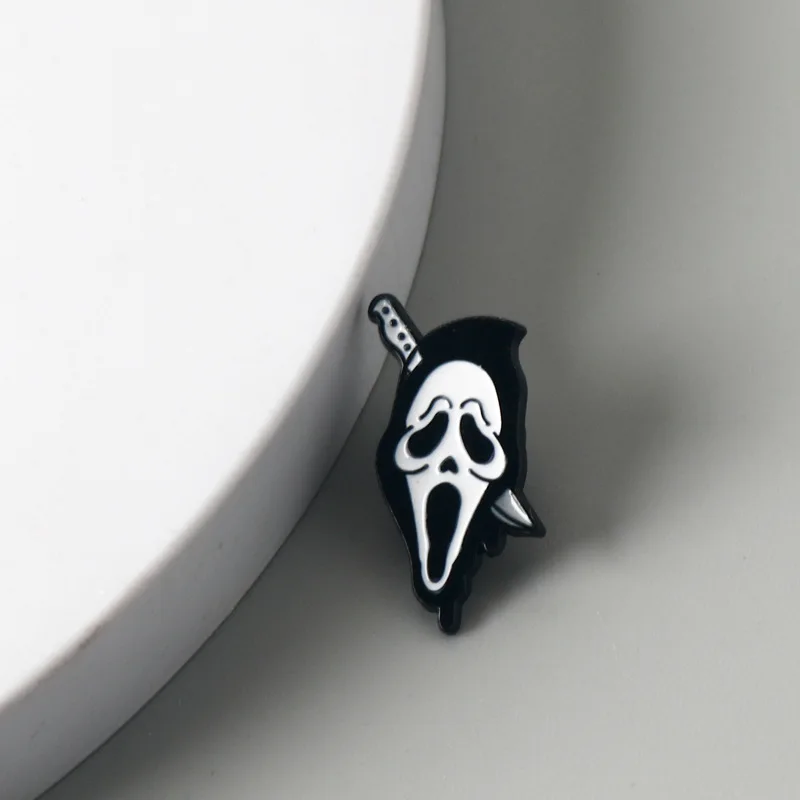 5pcs Punk Skull Alloy Brooch Cartoon Badges Fashion Jacket Backpack Jewelry Clothes Collar Lapel Pin Accessories Halloween Gift