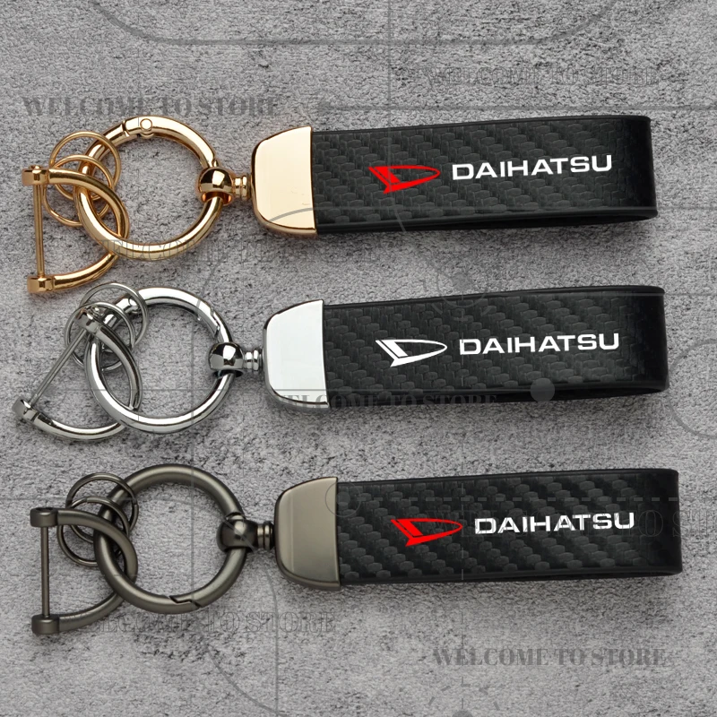 Углеродное волокно для Daihatsu Sirion Feroza Terios Storia Rocky Sigra Mira, эмблема, модный кожаный брелок для мужчин и женщин, автомобильный брелок для ключей Углеродное волокно для Daihatsu Sirion Feroza Terios Storia Rocky Sigra Mira, эмблема, модный кожаный брелок для мужчин и женщин, автомобильный брелок для ключей