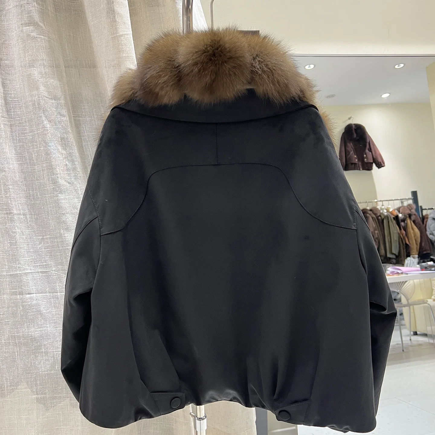 2026 Winter New Style Natural Fox Fur Collar Suede Down Jacket for Women, Fashionable Loose-Fitting Thick Short Down Coat