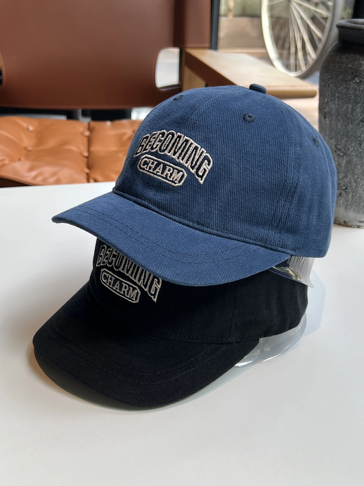 

25 years old new niche short-brimmed baseball cap fashionable street spring and autumn tide brand cap