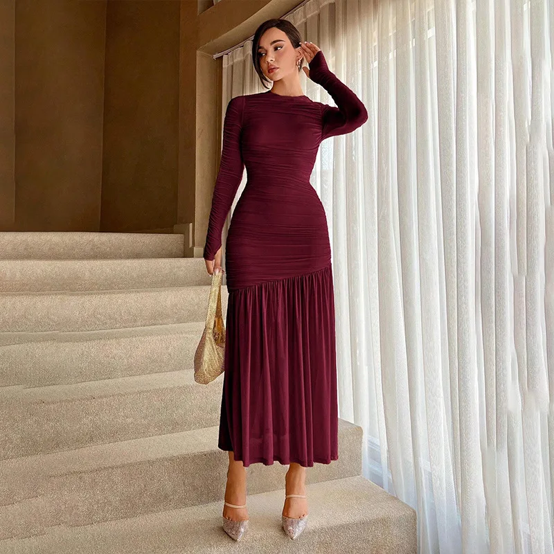 2025 New  Autumn Women's Fashion Casual Dress Temperament Elegant Pleated Round Neck Simple Solid Color Long-sleeved Long Skirt