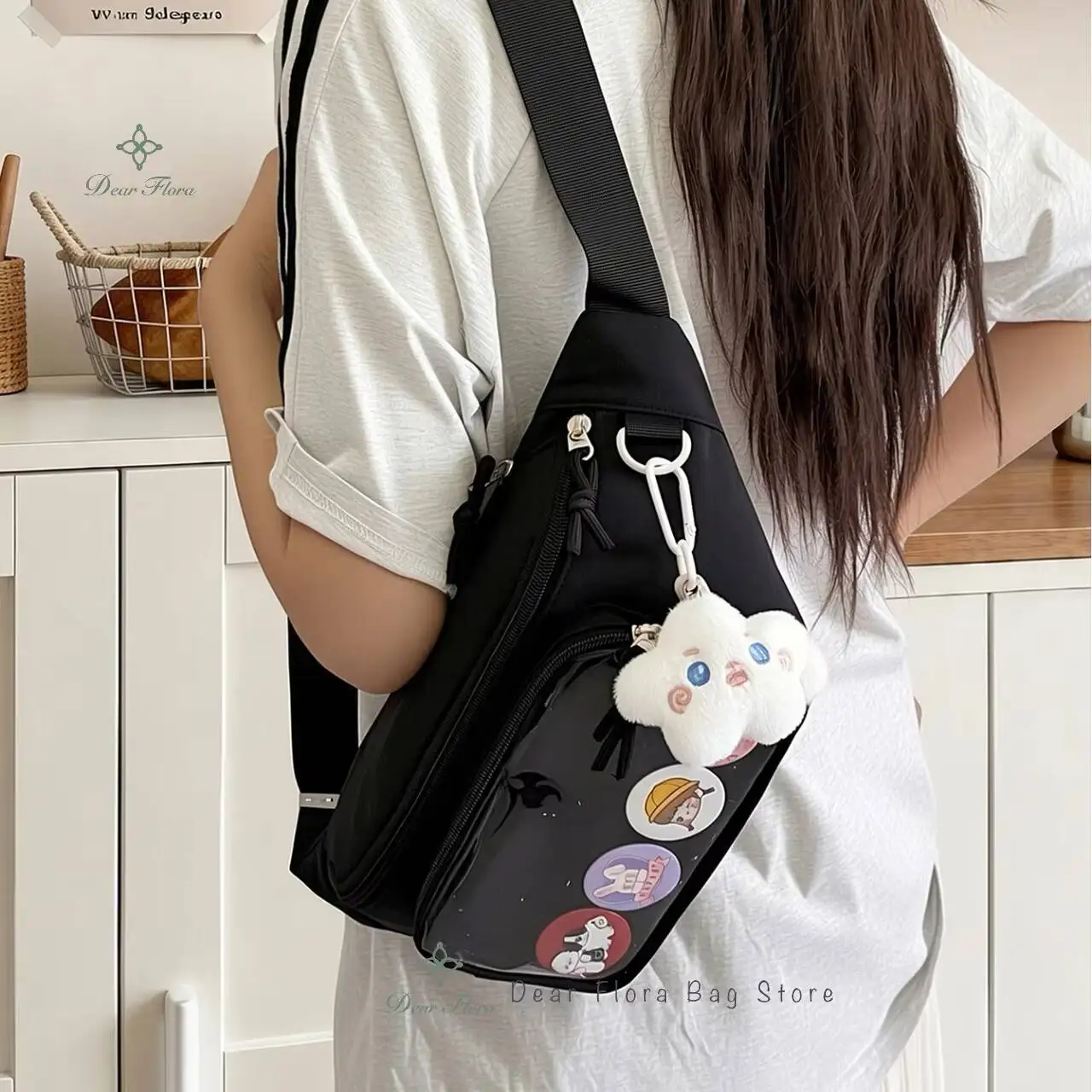 New Cute Anime Ita Bag Sweet Women's Outdoor Cycling Casual Chest Bag Girls Transparent Waist Bag DIY Comic Display Shoulder Bag view 3