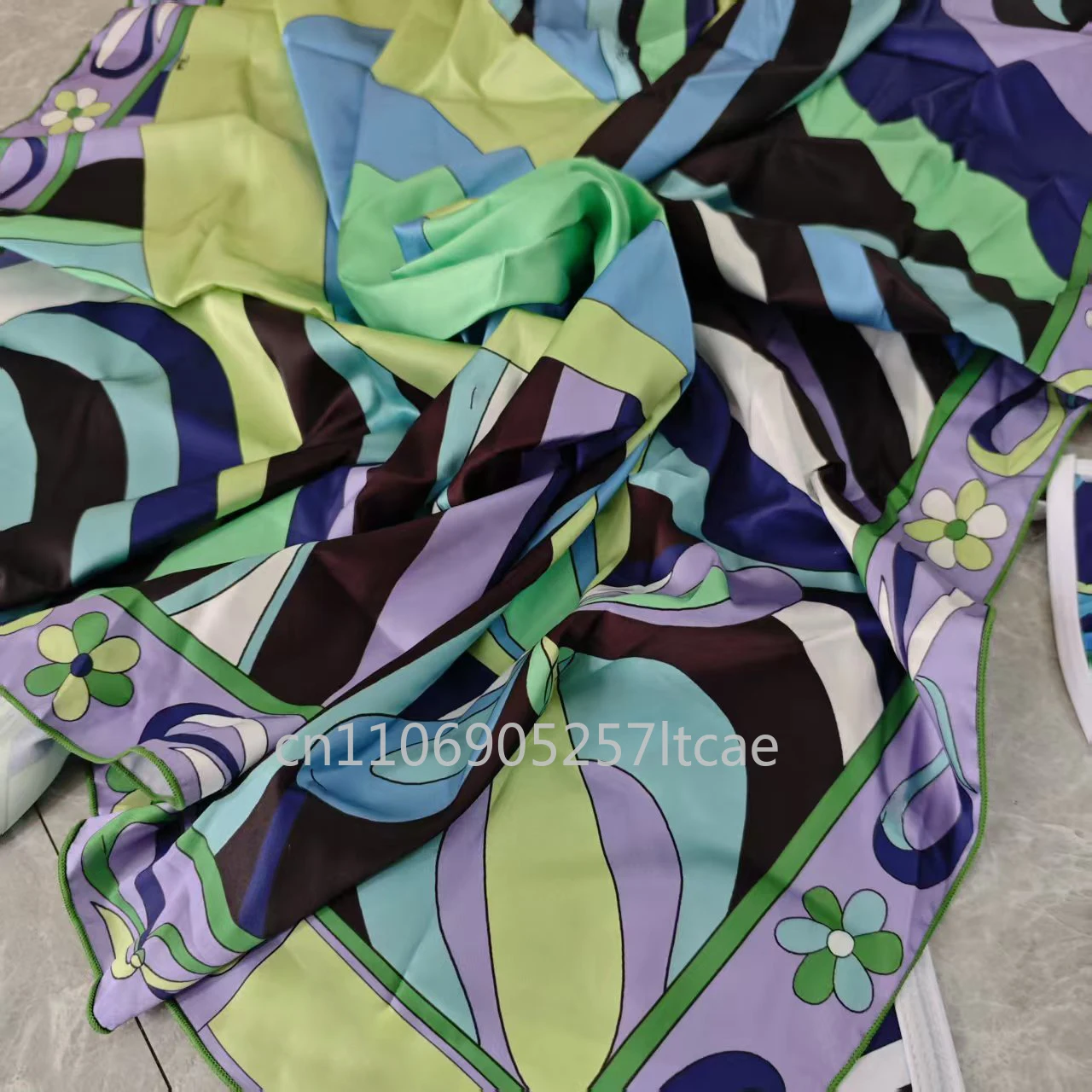 تصميم فاخر للأوشحة الحريرية النسائية مصمم العلامة التجارية سيدة وشاح مربع الحرير