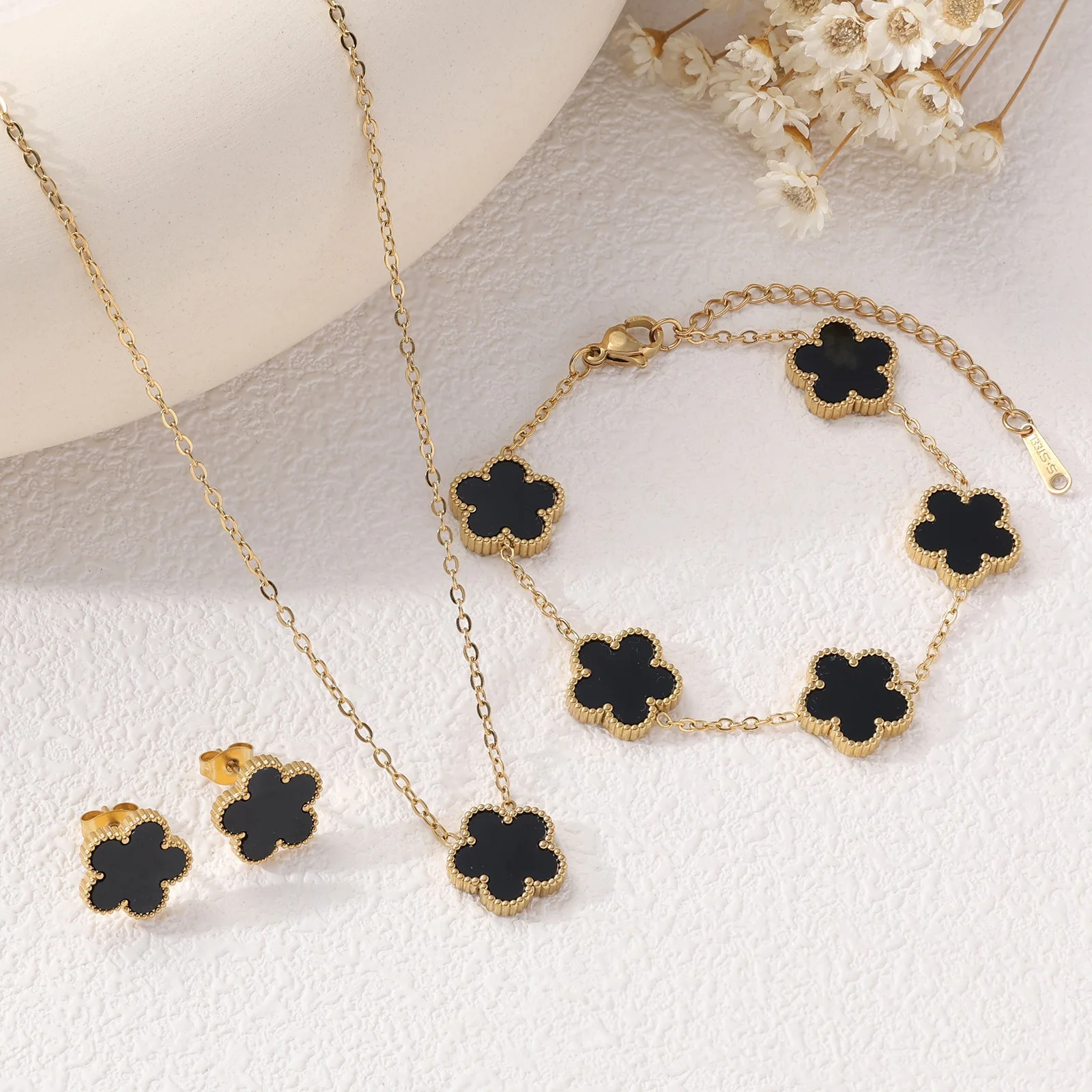 

IFYOUOO Set Pack Luxury Flower Blossom Plant Five Leaf Necklace Earrings Bracelet for Women Gift Fashion Jewelry