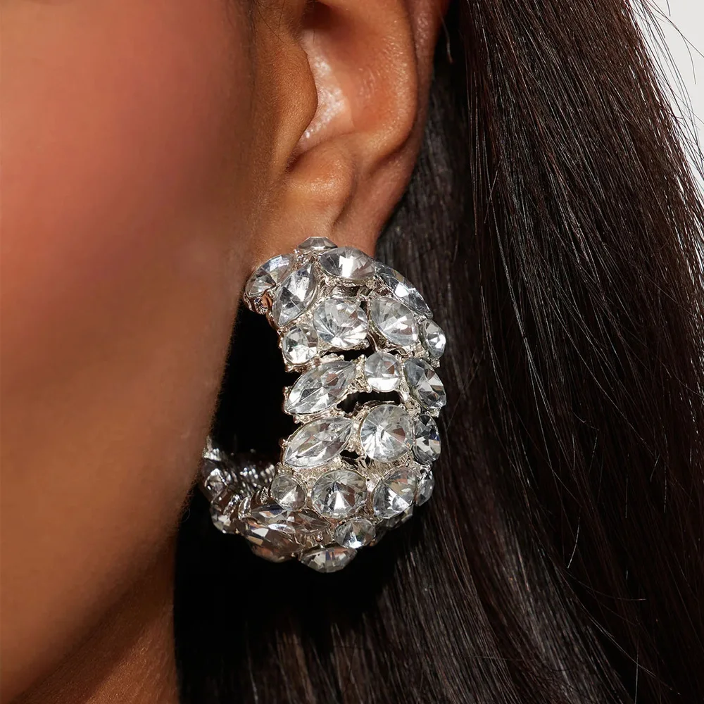 

Brilliant Rhinestone Elegant Big Circle Round Hoop Earrings for Women New Fashion Party Jewelry Sparkling Party and Wedding Gift