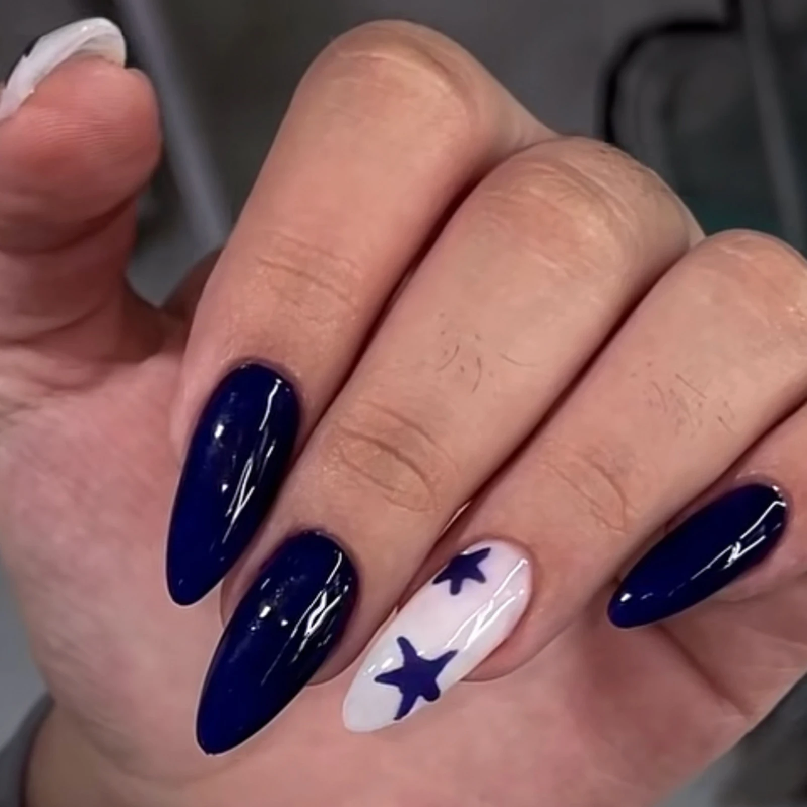 24pcs Deep Sea Blue Fake Nails Y2k Press On Nails Gradient Star Long Almond Resin False Nails Trendy Manicure Nail Art For Girls