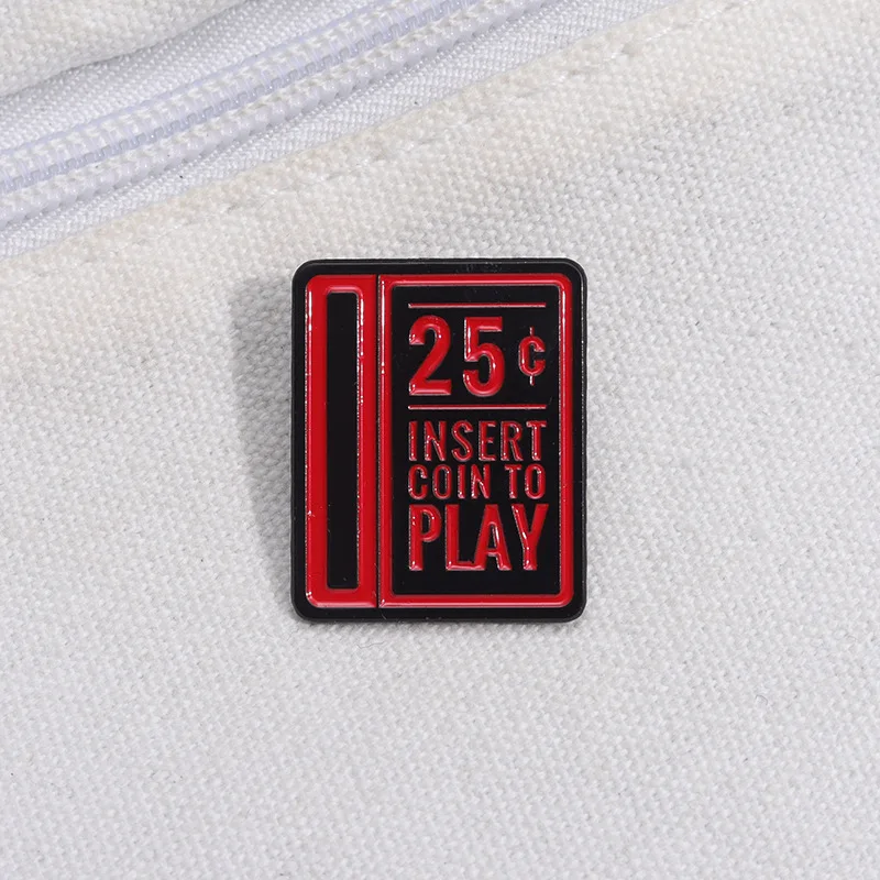 Retro Brooches Cartoon Pinball Arcade Game Coin Slot Metal Badges Small Gifts Wholesale Cap Pins for Caps Backpack Pin Brooch